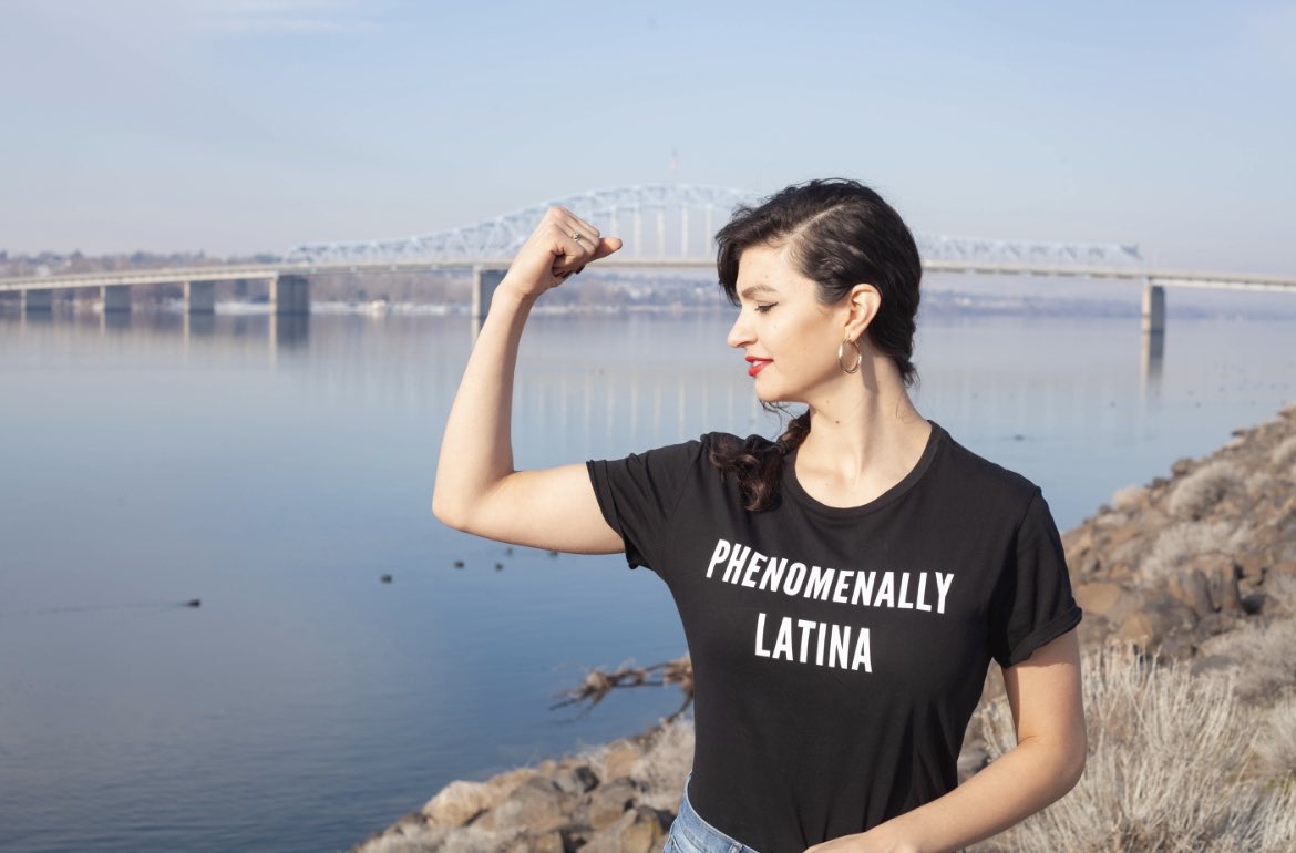 Latinas earn 49 cents for every dollar their white/male counterparts make. Year after year, on #LatinaEqualPay Day, we acknowledge the need to do better. Let’s move to action. Tell your gov reps:

☝️We need greater wage transparency
✌️We need accountability

¡Manos a la obra!