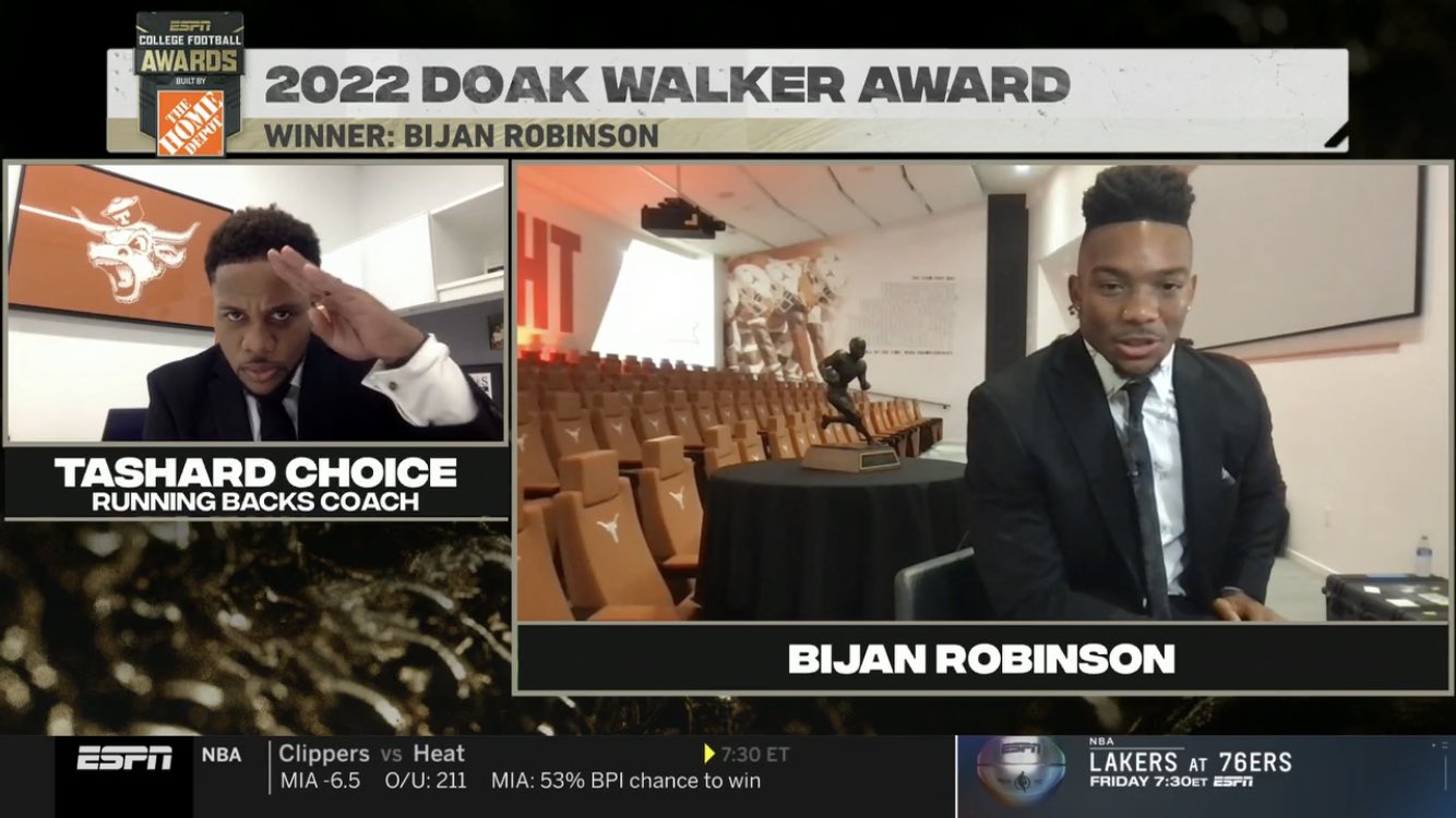 FjfwJDCVsAAGtm_?format=jpg&name=large