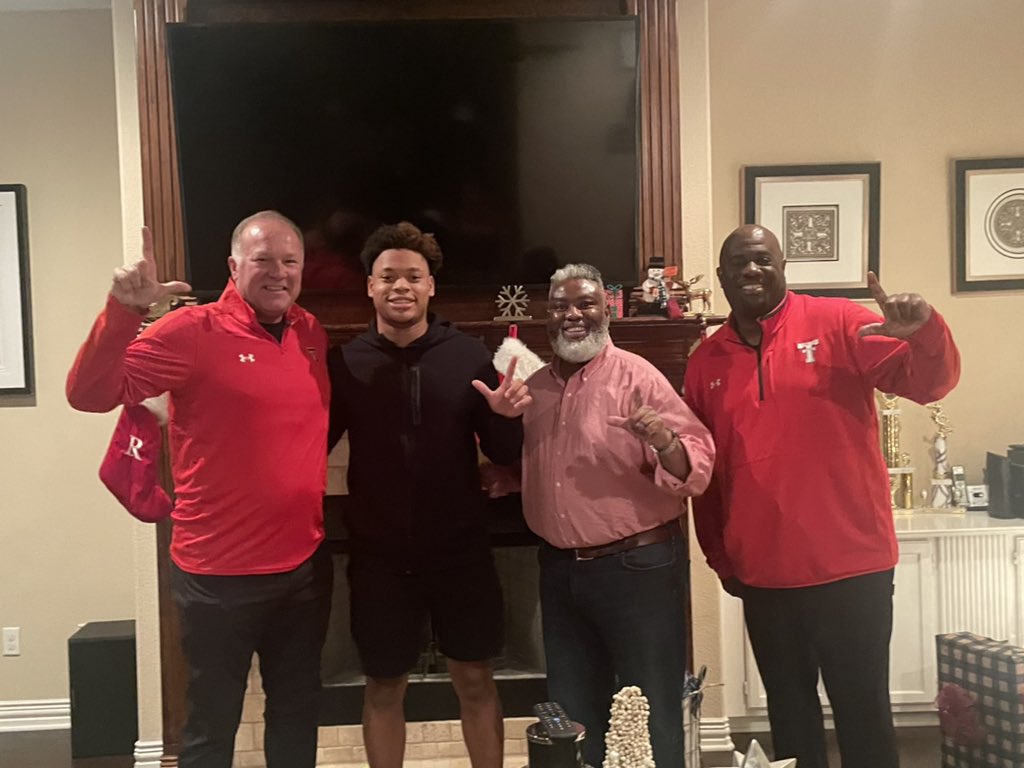 BrendenJordan4's tweet photo. Had a great home visit. Can’t wait to start my next chapter in January ❤️@TexasTechFB @CoachYates77 @TimDeRuyter https://t.co/AGeXTI5Sqb