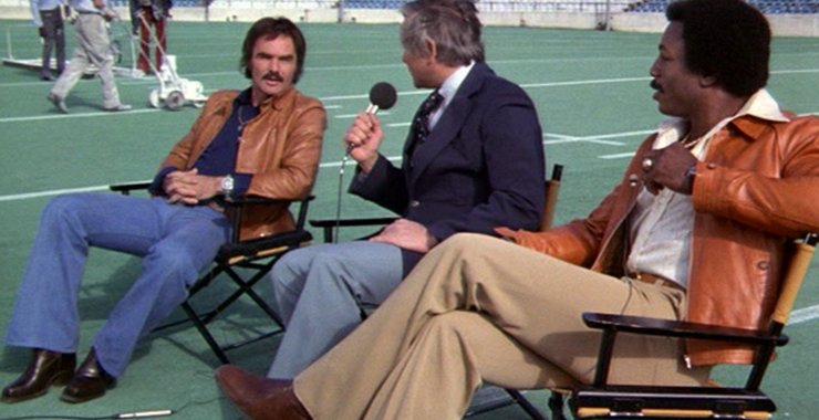 AJWoodson's tweet photo. @MASKEDMANIACXXX #BurtReynolds 
Film/TV  #Icon and (Top 5 Favorite)

People forget how Hilarious, Gifted He was in Comedies (#EveningShade #TheEnd #StartingOver, etc.) 

Known for #Deliverance #TheLongestYard #SmokeyAndTheBandit 
but 
(1977) #SemiTough ... it is The Most Fun
Ever! https://t.co/AF2Q7kAjud