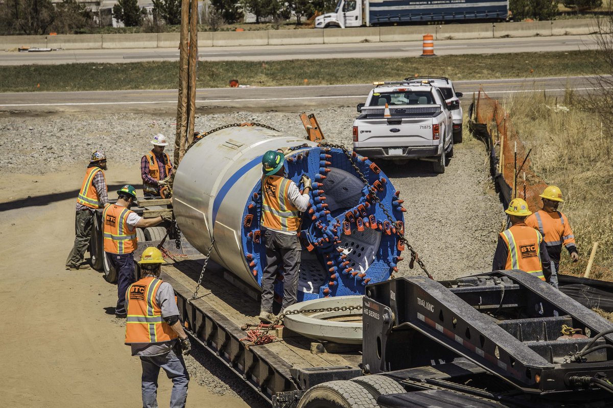 hdd_willco's tweet photo. Here's what we needed that crane for, our SL 60" MTBM head skinned up to a 72-inch to install a new steel waterline.
@AkkermanInc
#SpecialDelivery #CoolProjects #Construction #TrenchlessTechnology #MTBM #AkkMTBM #BTrenchless #HDDWillco #InfrastructureForABetterLife https://t.co/UQhCqqhJHt