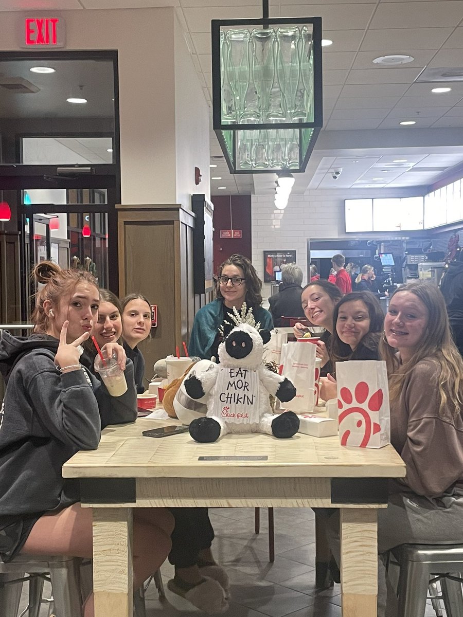 Quick stop for dinner at one of our favorite places <a href="/ChickfilA/">Chick-fil-A, Inc.</a> after Stunt clinic at <a href="/NYICONSCHEER/">NEW YORK ICONS ROCHESTER</a> <a href="/WCSD_Athletics/">WayneCSD Athletics</a> #waynecheer #flytogether