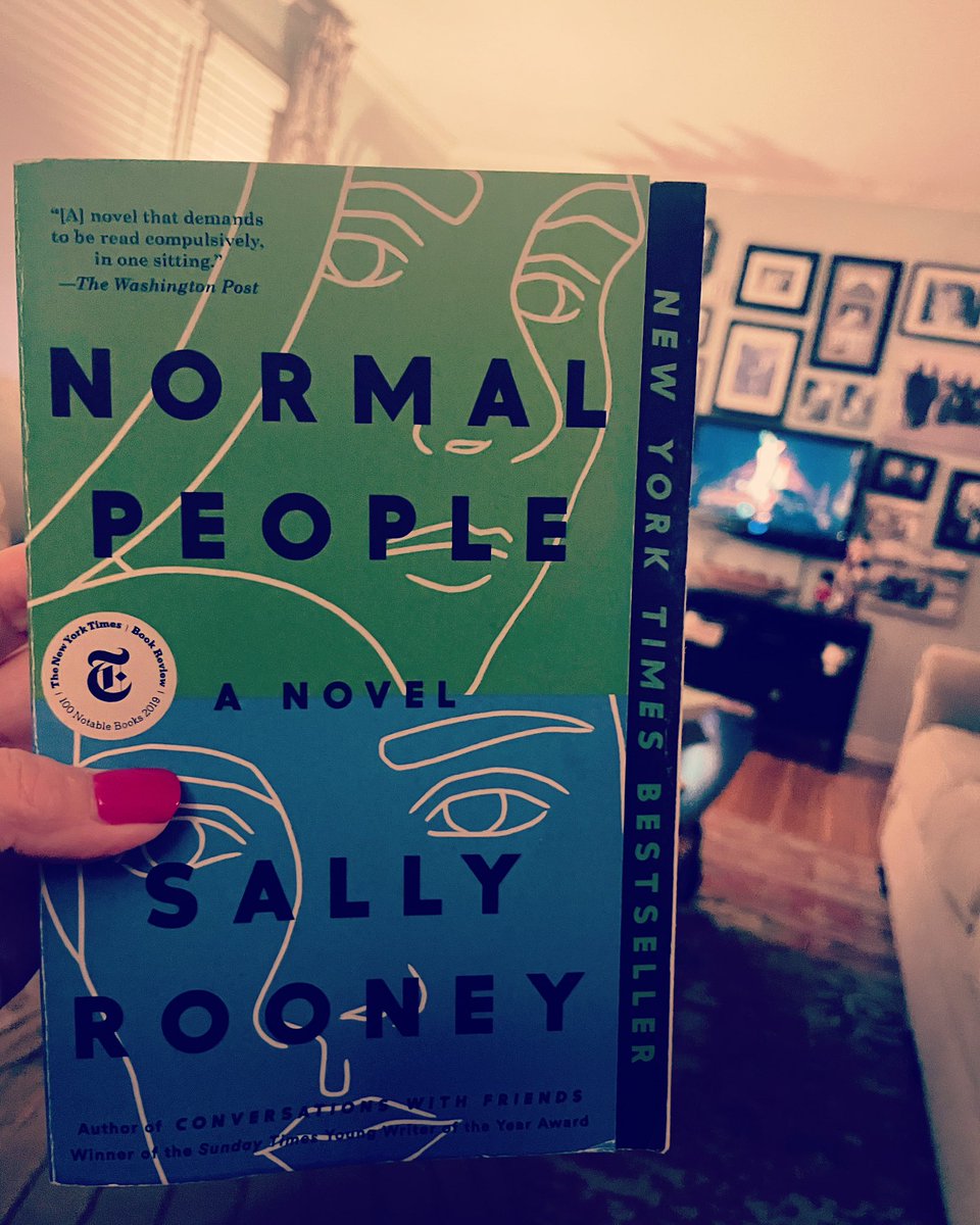 Book #29. Normal People by Sally Rooney. So well written and so very sad. #beaubienreadsbooks2022