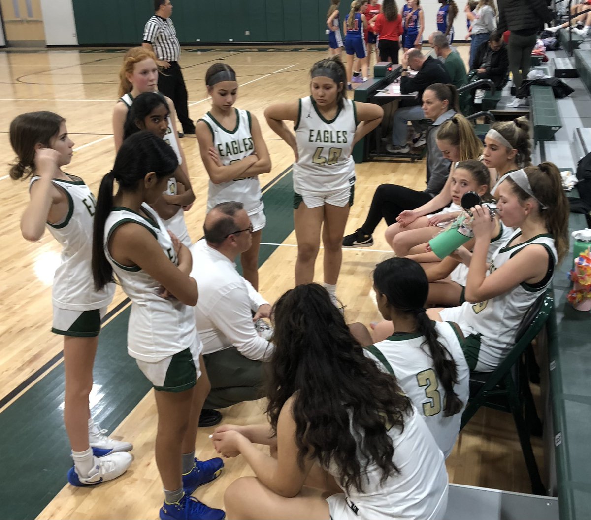 ERMSAthletics's tweet photo. 8th Grade Girls Basketball made it 3 in a row with a victory over visiting Worthington Kilbourne, 25-18. Great team win, ladies! 🦅🏀💪🏻 #EagleUp https://t.co/JTXnTOCUCm