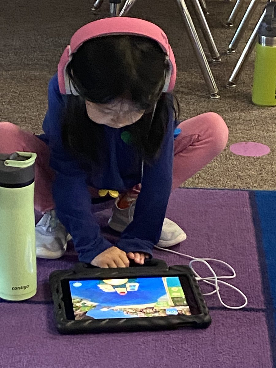 WeinkeLara's tweet image. #HourOfCode was a huge success in kinder today! #FISDmadetoshine #kindervibes