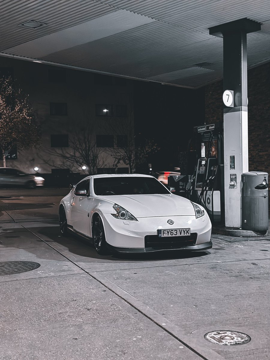 JDMCars86's tweet photo. 370Z 🙊
@ZeddLeon https://t.co/wYUCxraUGx