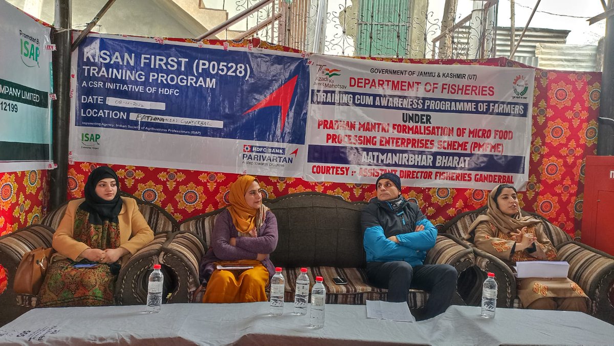 JWakura's tweet photo. A mass awareness camp on PMFME was conducted on 08-12-2022 in Batwina Wakura Ganderbal .
The officials AD fisheries-Nodal officer for PMFME, Chief Agriculture officer, Chief Horticulture officer, DL bank manager, Area marketing officer HP &amp; M, and BPM Wakura held the program https://t.co/4EhxpAmehN