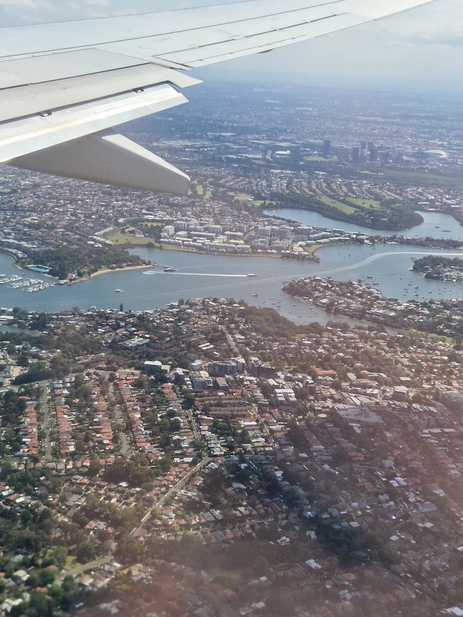 d_delacretaz's tweet photo. G'day Sydney! 🇦🇺 It's been a while... Looking forward to hanging out with the IO crowd at #APIOC2022! https://t.co/4Xk4XhARIX @USydneyEcon @UNSWEcon @UTS_Economics https://t.co/yfq6HDZnax
