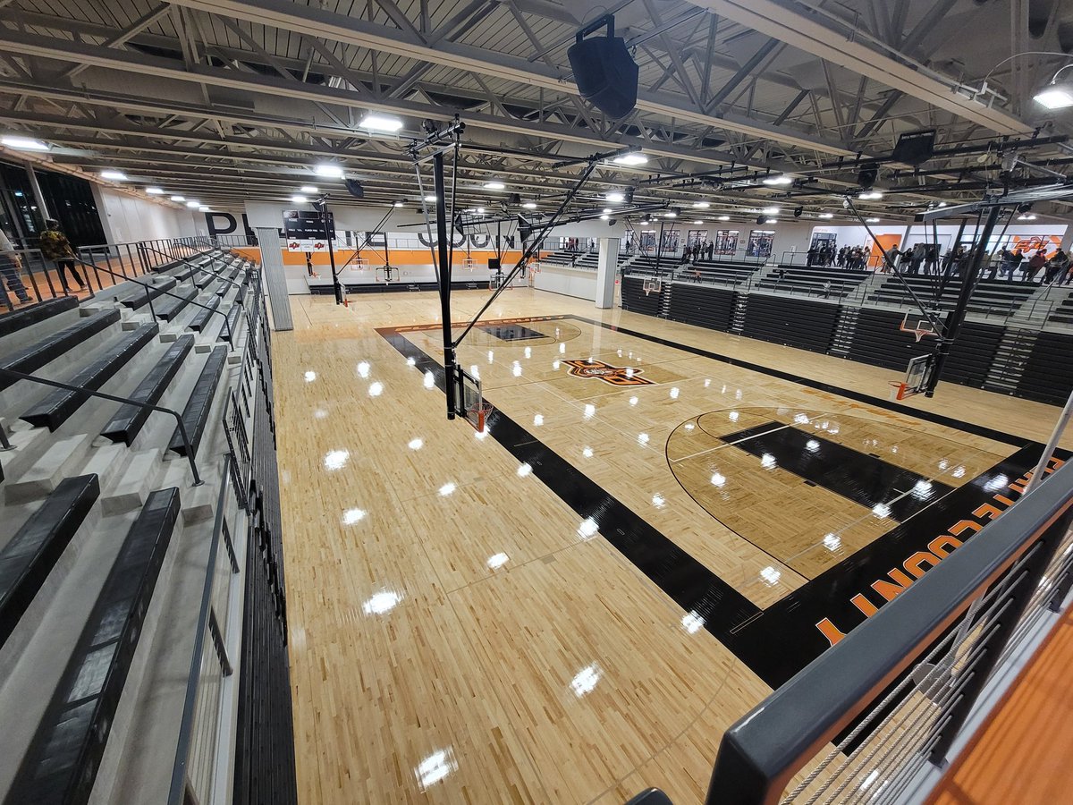 tyler16088's tweet photo. Can't believe how nice the new HS is and this is just the beginning. Thank you to everyone that worked on this project. @PCHSAthletics1 @PlatteCountyR3 #GoPirates https://t.co/sqQKSx4Kl0