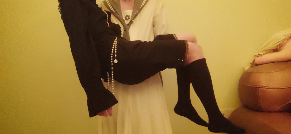 linglingzi520's tweet photo. 我会一直陪着你，My queen.
#伪娘 #黑丝 #男の娘 #jk制服 https://t.co/RApqOjFP6Y