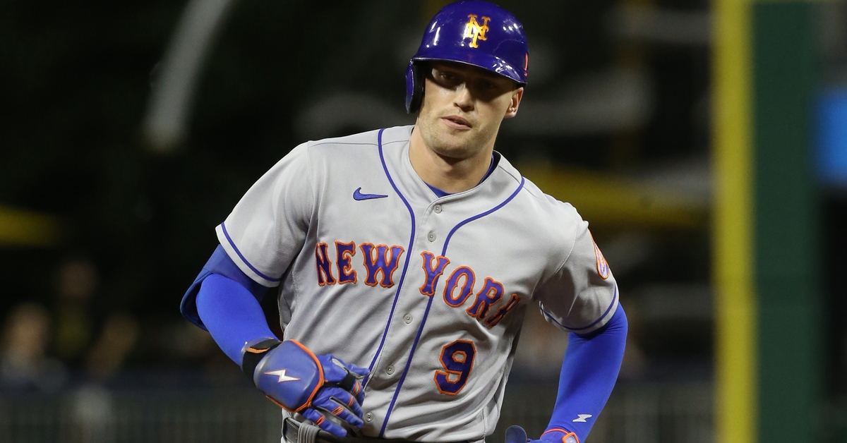 SNYtv's tweet photo. Brandon Nimmo re-signs with the Mets on an 8-year deal https://t.co/PtqHs2u7e0 https://t.co/uV7hNwA0Ua