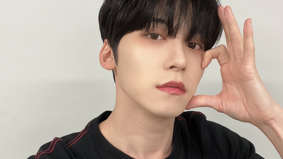 lkhmsg's tweet image. hii~ this is an account for keonhee's updates &amp;amp; translations (most of them)

☁️ lkhmsg.carrd.co

Here's some important info: