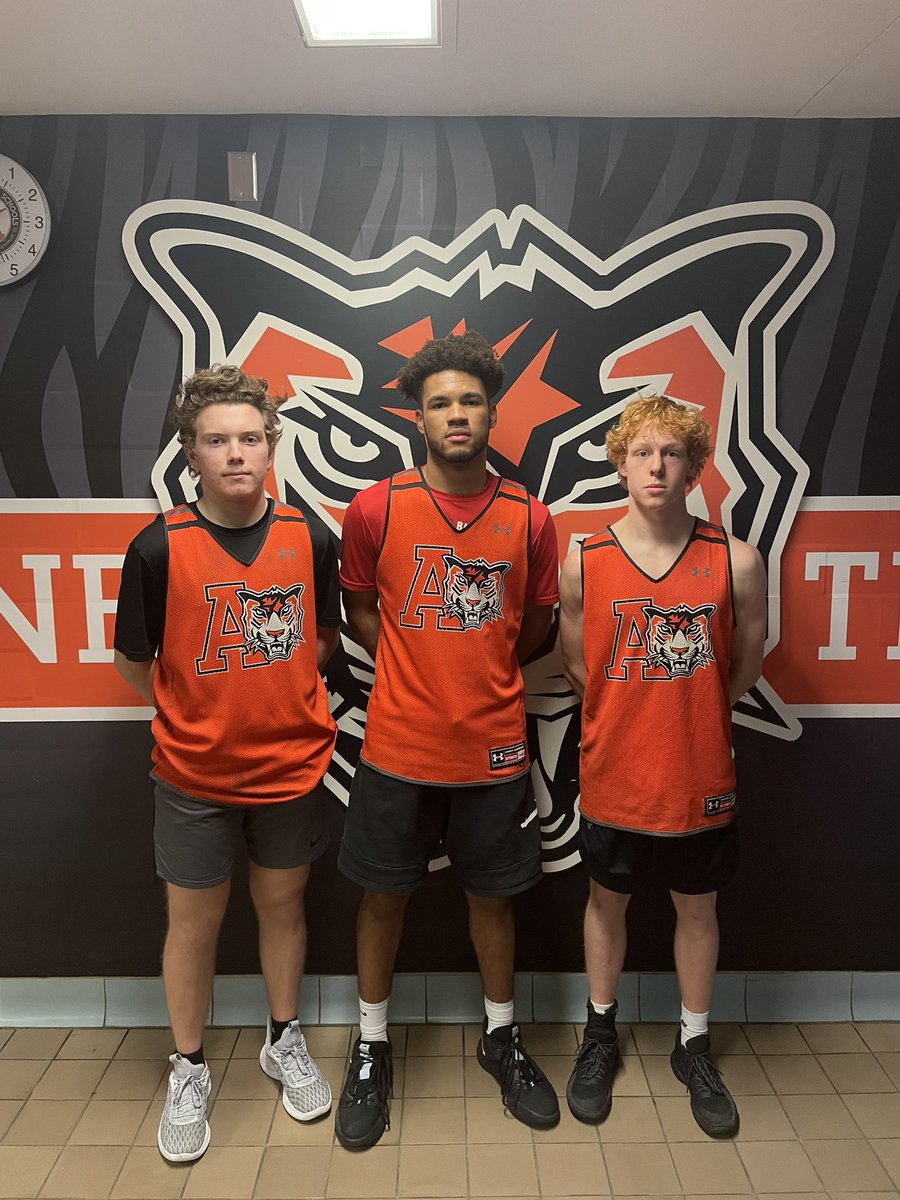 ACHSTigersBball's tweet photo. Your tri-Captains for the 2022-2023….

Seniors:
Nick Moore
Wyatt Bair
Josh Bugiera

@AmherstTigers1 @centercourt42 https://t.co/5X94HnmLJ8