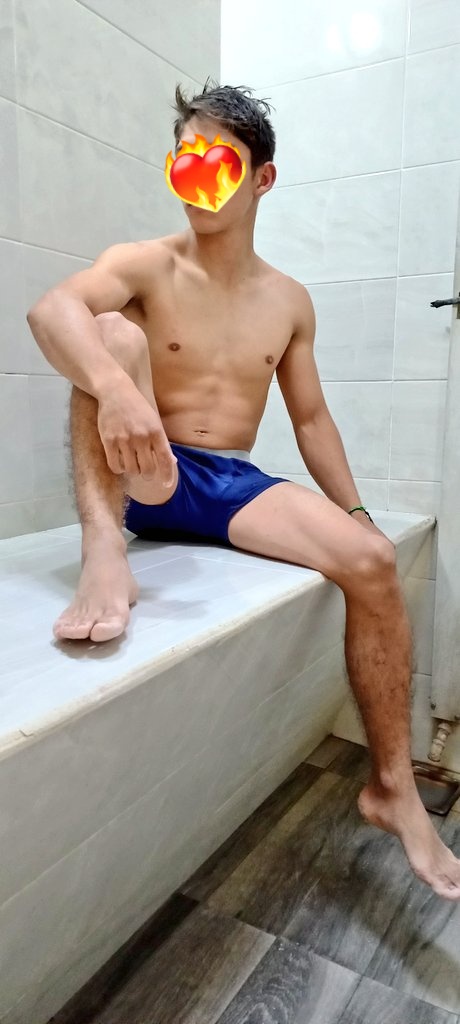 Daniel89442826's tweet photo. @AndreCabrera28 @EncuentroGayMty Venta de contenido exclusivo en telegram https://t.co/1RFPosSGD5