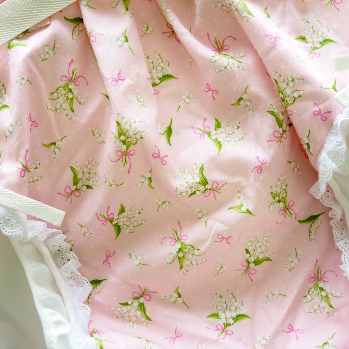 FBabies_shop's tweet photo. かわいいスズラン柄のおむつカバー、新登場です!!

【新品】大人用おむつカバー L スズラン×リボン×水玉(ピンク)　あし紐×腰ひも×レース フィラインベイビーズ/Feline Babies https://t.co/A2wRYaYfmS #badl #おとなの赤ちゃん #おとなおむつ https://t.co/1EMGB70HfJ