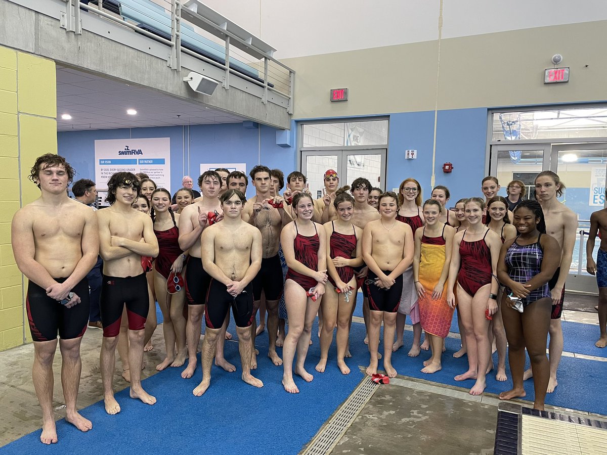 daleyolympians3's tweet photo. Warriors are ready!! @swim_matoaca @matoacahsathlet https://t.co/h0bYKWBr7U