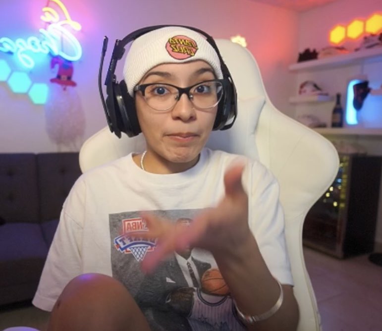 alexomarc's tweet image. intentan joder pero al final no pueden ni podrán 💋