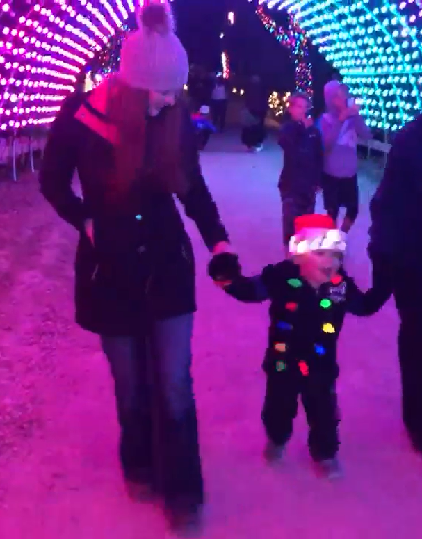 DefiPyro's tweet photo. Imagine what it would be like to live life through the eyes of a tiny child! #ItsMagical @huslnfts https://t.co/dTf2aeL23u