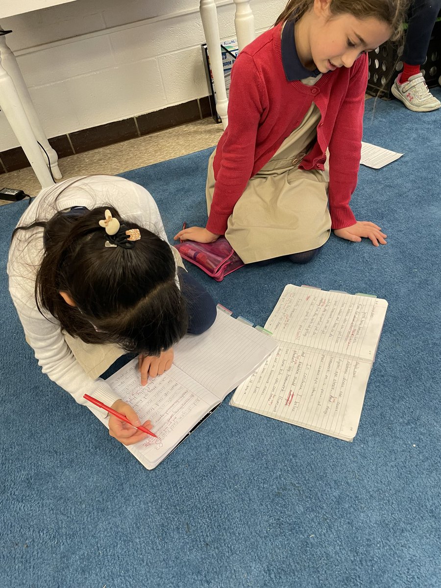 MsWeiter's tweet photo. Getting another personβs perspective is always helpful! #peerediting #writers #editors #ghlionpride ππ¦π https://t.co/YulWmwSExY