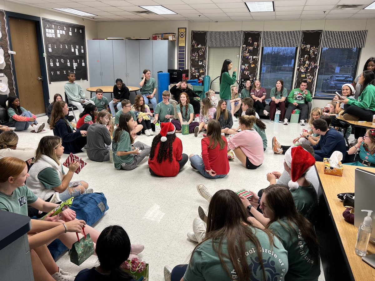 COF Holiday party and sock exchange…merry times for all!!🤗🎄🎁🎅🏻❤️<a href="/KellerSped/">Keller ISD SpEd</a> <a href="/KellerHSCOF/">Circle of Friends</a> <a href="/KHSIndianNation/">Keller High School</a>