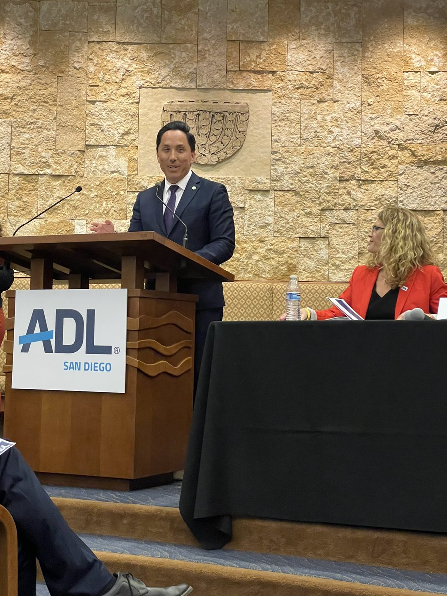 ADL_SD's tweet photo. “I know you’re hurting, and I know you’re scared. As your mayor, I’m here to say unequivocally that #antisemitism is evil and must be fought wherever it rears its ugly head,” Mayor @ToddGloria shared with the crowd. https://t.co/4ZUDXSgMr1
