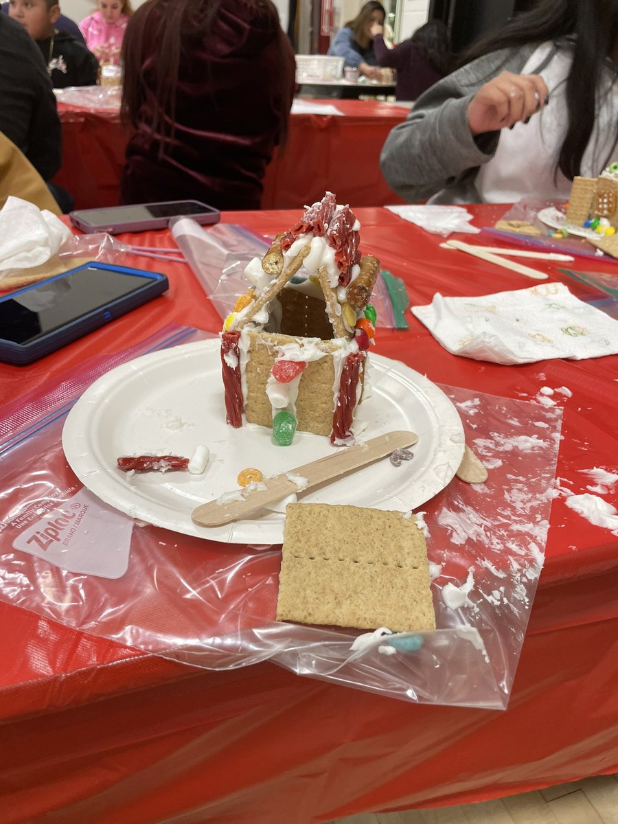 Alyssa Danley (@learn_conmigo) on Twitter photo A special performance at our event was the highlight of the evening. Thank you to all our families for joining us in our gingerbread house tradition! <a href="/MrsVMart/">Mrs. Martínez (ella/she/her/hers)</a> <a href="/DesimpelAndrea/">Andrea Desimpel</a> <a href="/DrPatersonCBL/">Dr. Gerald Paterson</a> <a href="/RLellaEdD/">Dr. Rachel Lella</a> A special performance at our event was the highlight of the evening. Thank you to all our families for joining us in our gingerbread house tradition! <a href="/MrsVMart/">Mrs. Martínez (ella/she/her/hers)</a> <a href="/DesimpelAndrea/">Andrea Desimpel</a> <a href="/DrPatersonCBL/">Dr. Gerald Paterson</a> <a href="/RLellaEdD/">Dr. Rachel Lella</a>