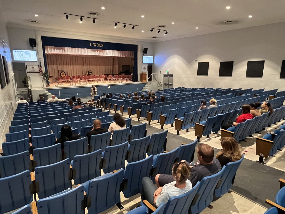 Lake Weir Middle tweet media