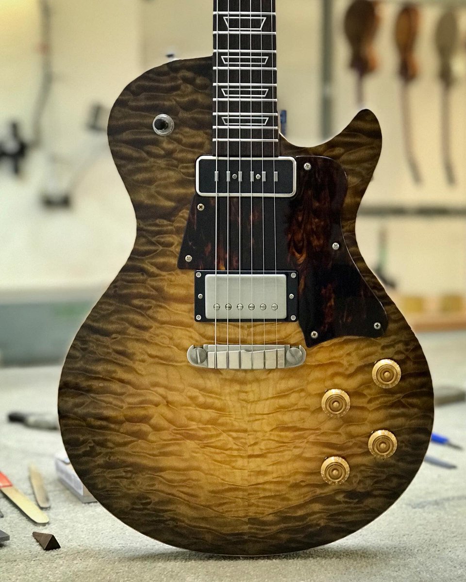 apollonmusic's tweet photo. 【新潟店】PatrickJamesEggleは現在在庫なし状態ですが
MaconSpecialをオーダーしています。
そろそろ入荷の兆し・・待ち遠しい・・
PJE流のLP Specialですがものすごい質良しなので入荷したら是非試していただきですね!
#PatrickJamesEggle https://t.co/R1PUxI1PXg