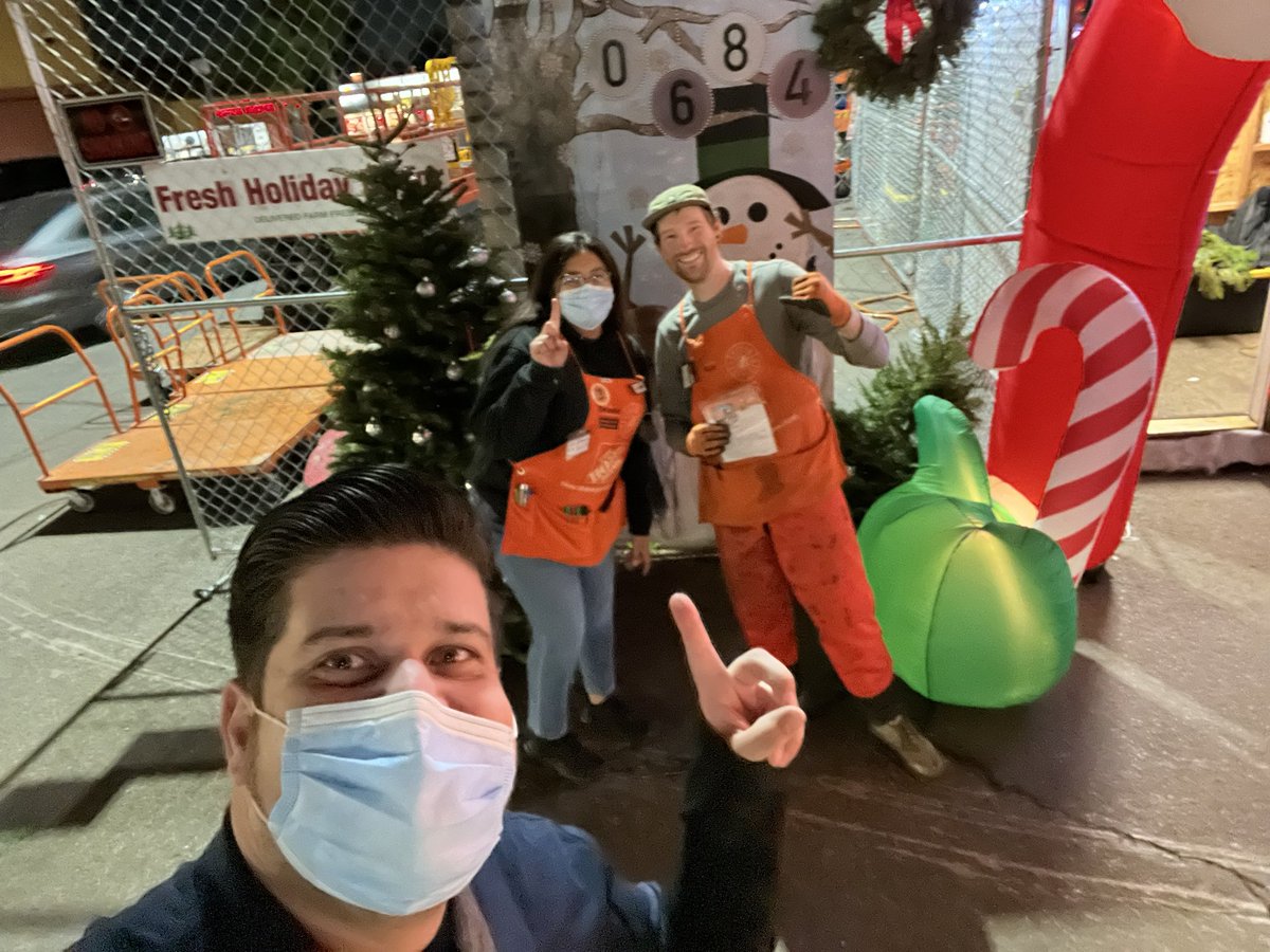 🚨*HOMER ALERT*🚨 Kyle D.28 only been with us for couple months and has been an outstanding asset to the department. Has shown outstanding customer service and always going above and beyond to help out all around and presents great leadership in tree lot. #firsthomer