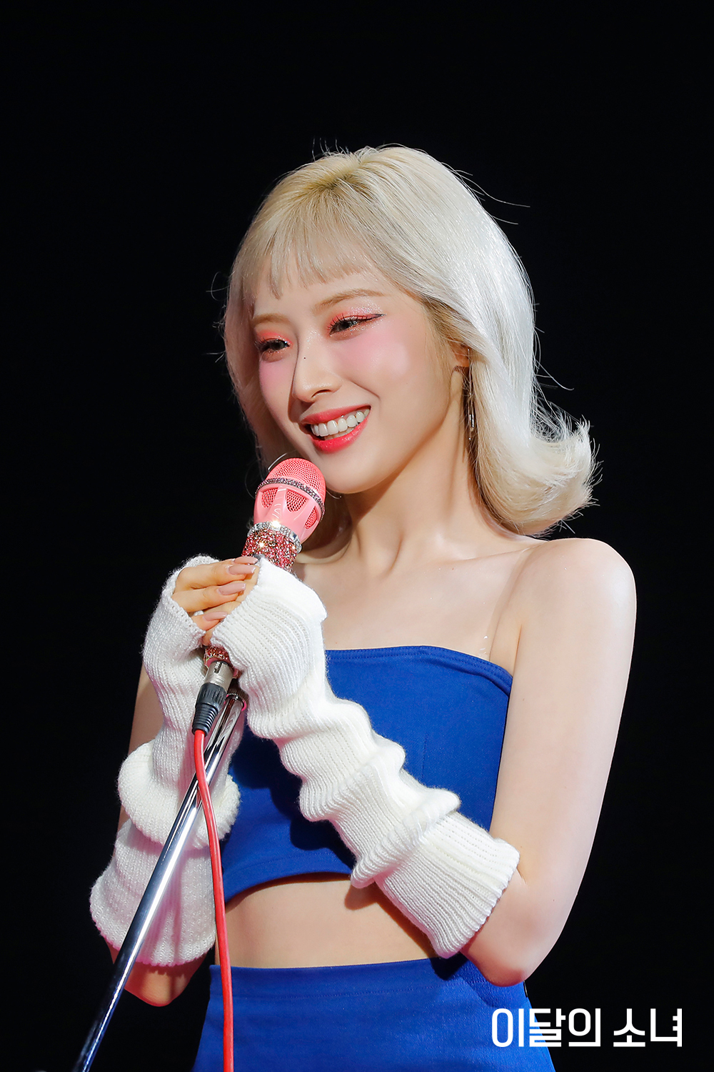  orrery nim on twitter loona naver post luminous mv filming 1 11