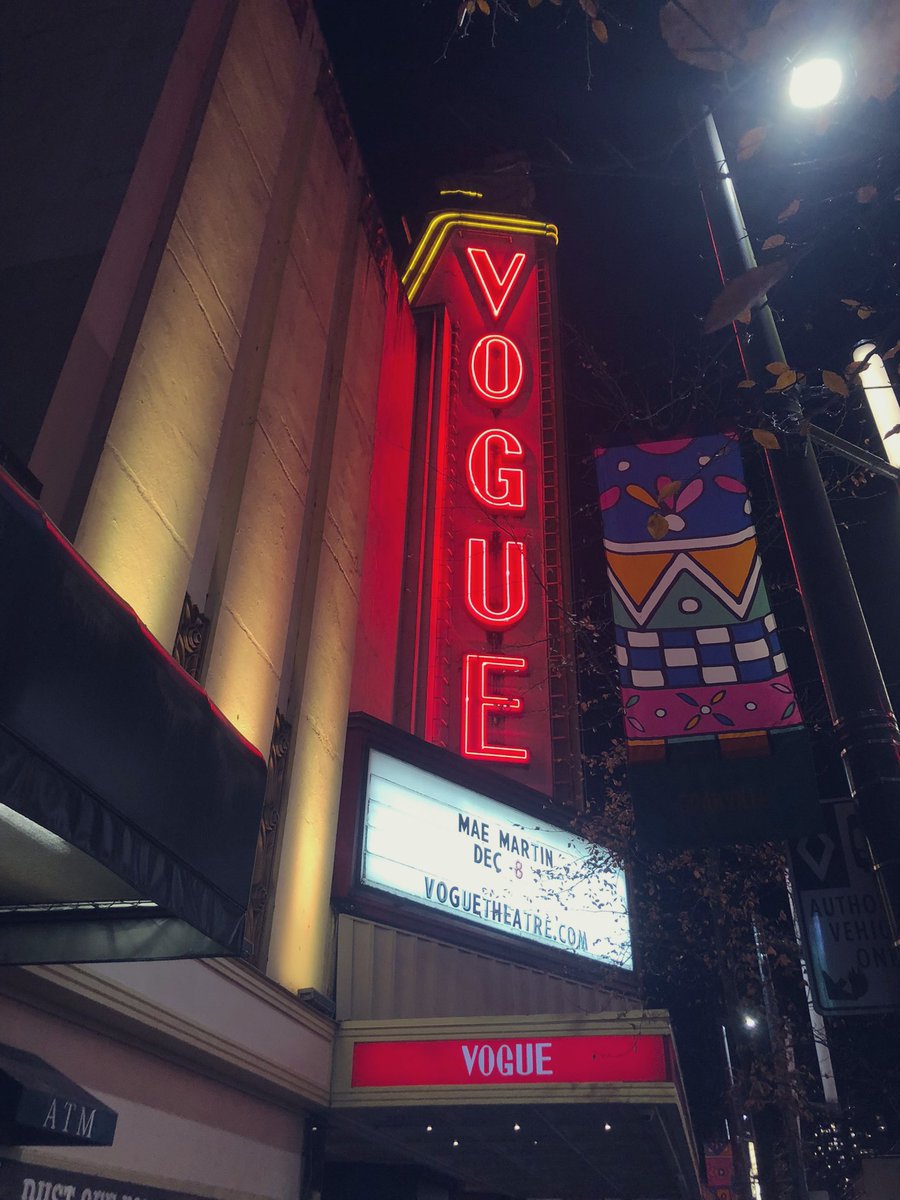 Quite the showing for <a href="/TheMaeMartin/">Mae Martin</a> at the <a href="/VogueTheatre/">Vogue Theatre</a> tonight! The line went all around the block. It’s been 20+ years since those formative 🇨🇦 summers <a href="/kandalore/">Camp Kandalore</a> 🌲 🏕 🛶 🍁