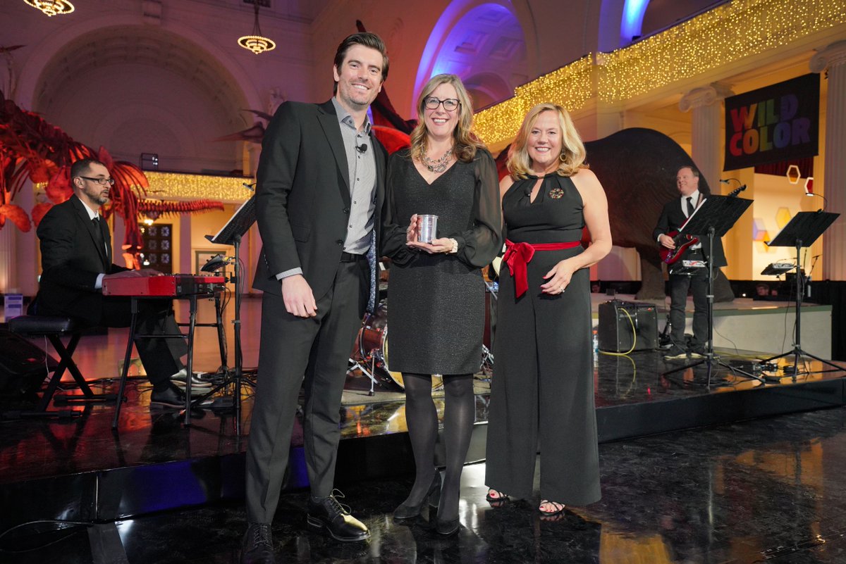TheCMOclub's tweet photo. 🏆The CMO Technology Leadership Award celebrates leaders driving exceptional success and efficiency at their companies through the use of technology. Congratulations to our 2022 winners: @robeda_matti, @jenniferdavis, and Kory Marchisotto.

📷 Jennifer Davis accepting her award. https://t.co/8dYiyEcmEw