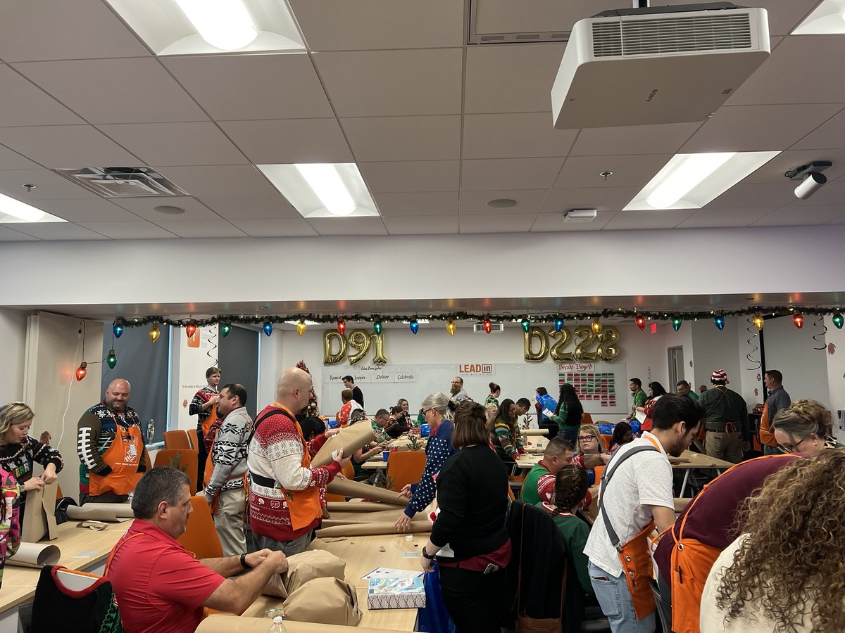 Sha'rol Henning (@thewaysherols) on Twitter photo D91 & D228 coming together as #oneaustin to take care of the community, we hosted our own #bluesanta drive for the city of Pflugerville! <a href="/HDTashaD/">Natasha De Leon</a> <a href="/destrella5/">danae</a> @tgtguerrero12 <a href="/keren_gorg/">Keren Gorglione</a> <a href="/ericbernal01/">Eric Bernal</a> <a href="/garland_haynes/">Garland Haynes</a> <a href="/nicole_harmon7/">Nicole Harmon</a> D91 & D228 coming together as #oneaustin to take care of the community, we hosted our own #bluesanta drive for the city of Pflugerville! <a href="/HDTashaD/">Natasha De Leon</a> <a href="/destrella5/">danae</a> @tgtguerrero12 <a href="/keren_gorg/">Keren Gorglione</a> <a href="/ericbernal01/">Eric Bernal</a> <a href="/garland_haynes/">Garland Haynes</a> <a href="/nicole_harmon7/">Nicole Harmon</a>