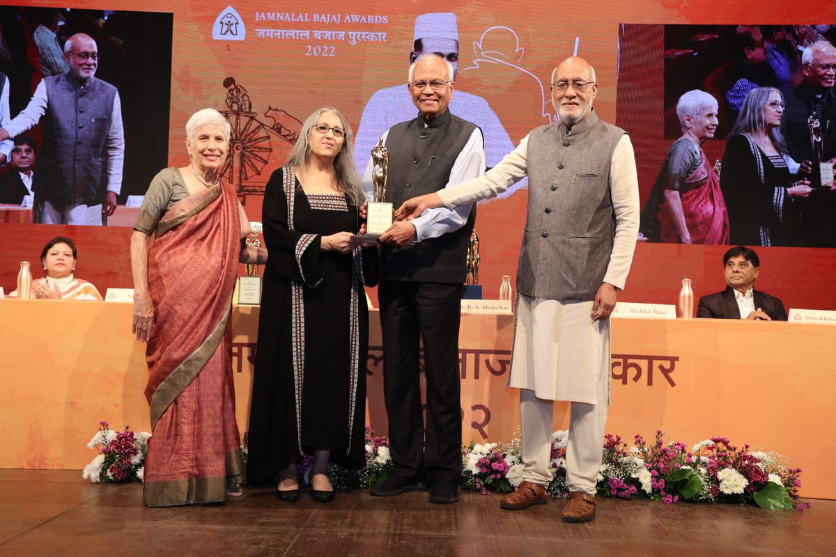 It was a privilege to present Jamnalal Bajaj Award 2022 for promoting Gandhian ideas outside India.

Ogarit Younan spread Gandhian ideas &amp; pioneered  non-violence in Lebanon &amp; the Arab world. 

Great message for world with rising conflicts.. 

<a href="/jbfindia/">Jamnalal Bajaj Fndtn</a>