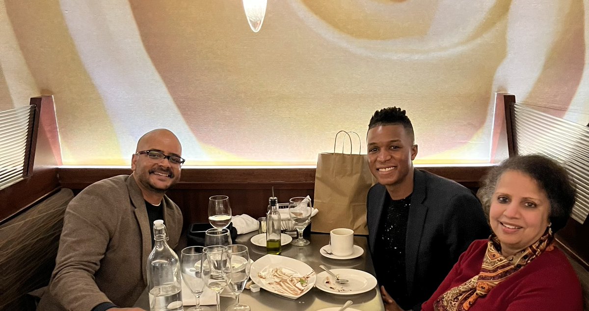 Chatting #equity and #engineering with <a href="/AnuRamaswami/">Anu Ramaswami</a> and Kirti before tomorrow’s seminar. <a href="/AnuRamaswami/">Anu Ramaswami</a> is a foundational inspiration for my equity-centered work in engineering. Amazing to chat and catch up with her and colleagues <a href="/RamaswamiLab/">Urban Nexus Lab</a>! #AcademicTwitter #academicchatter