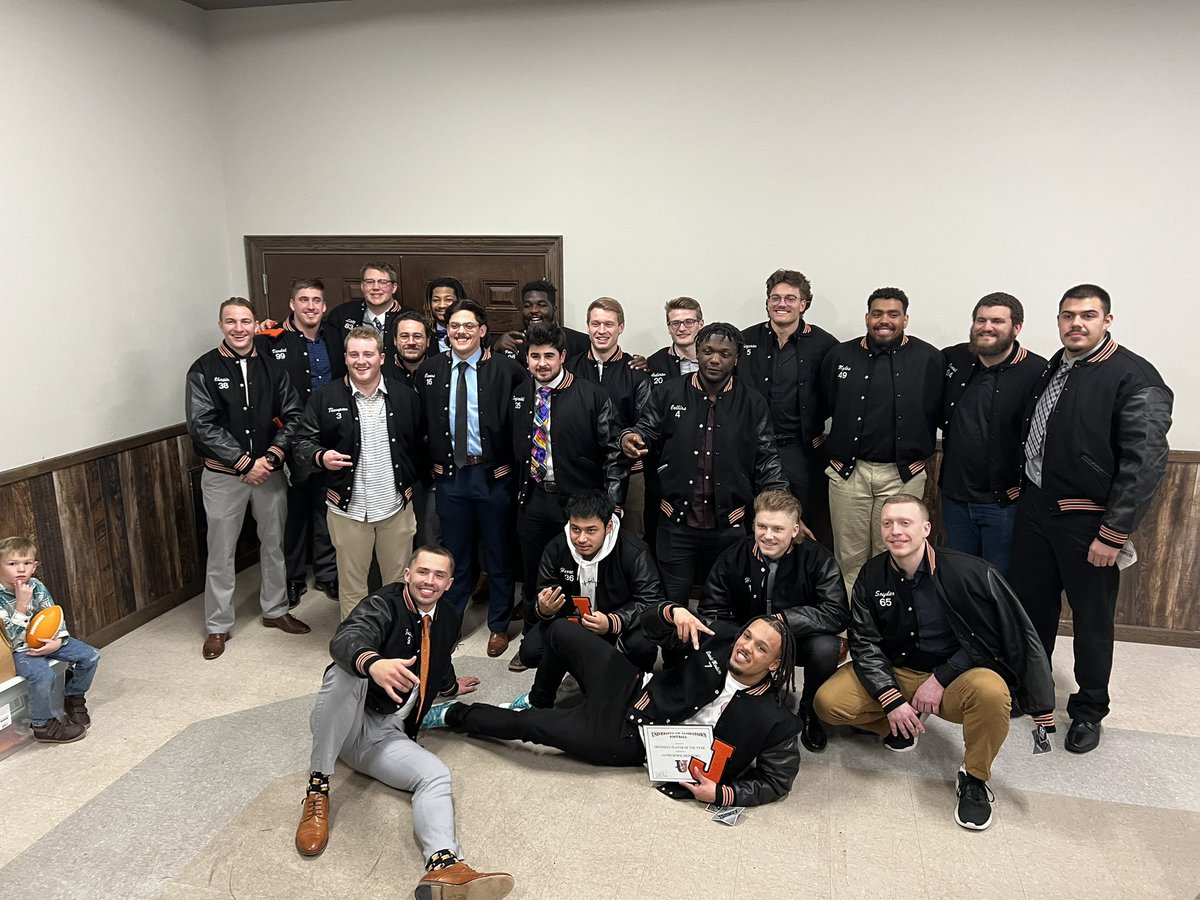 Tonight we celebrated a group of young men who have left their mark on <a href="/JimmieFootball/">Jamestown Football</a>. You are all GREAT people. I sure will miss seeing all of you in black and orange next fall. Best of luck to each of you… I know you will all do great things! #JimmiePride #chopandcarry