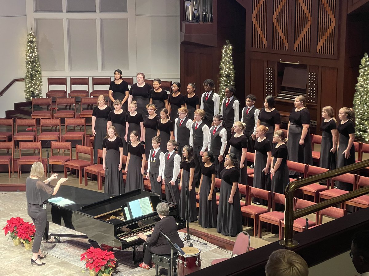 GoodsonChoir's tweet photo. The holiday spirit was alive and well tonight with our Advanced Choirs Winter Concert! Thank you to @cypresswoodschoir Chamber Choir for joining us! @goodsongms @CFISD_FineArts https://t.co/Ilfir7NweC
