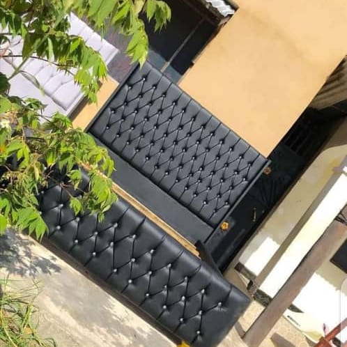 LutonjaSaid's tweet photo. @HildaNewton21 Achaneni na Hawa wanasiasa watatuchosha akili.... Mkuje niwauzie furniture Kwa bei rahisi kbs isiyo na tozo..... sofa bed wardrobes kitchen cabinets sofa na vngn vng... sample izo hapo... For more info nicheki kupitia 0765285038 https://t.co/7VFNl2s9kC