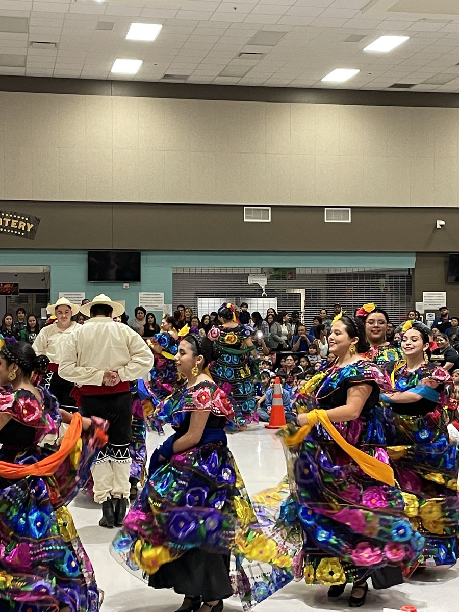 Such a beautiful night celebrating Tradiciones Navideñas !! Watching Sofia dance and supporting my students from <a href="/Ball_ECC/">Ball Early Childhood</a> was the highlight of my evening! #weareseguin