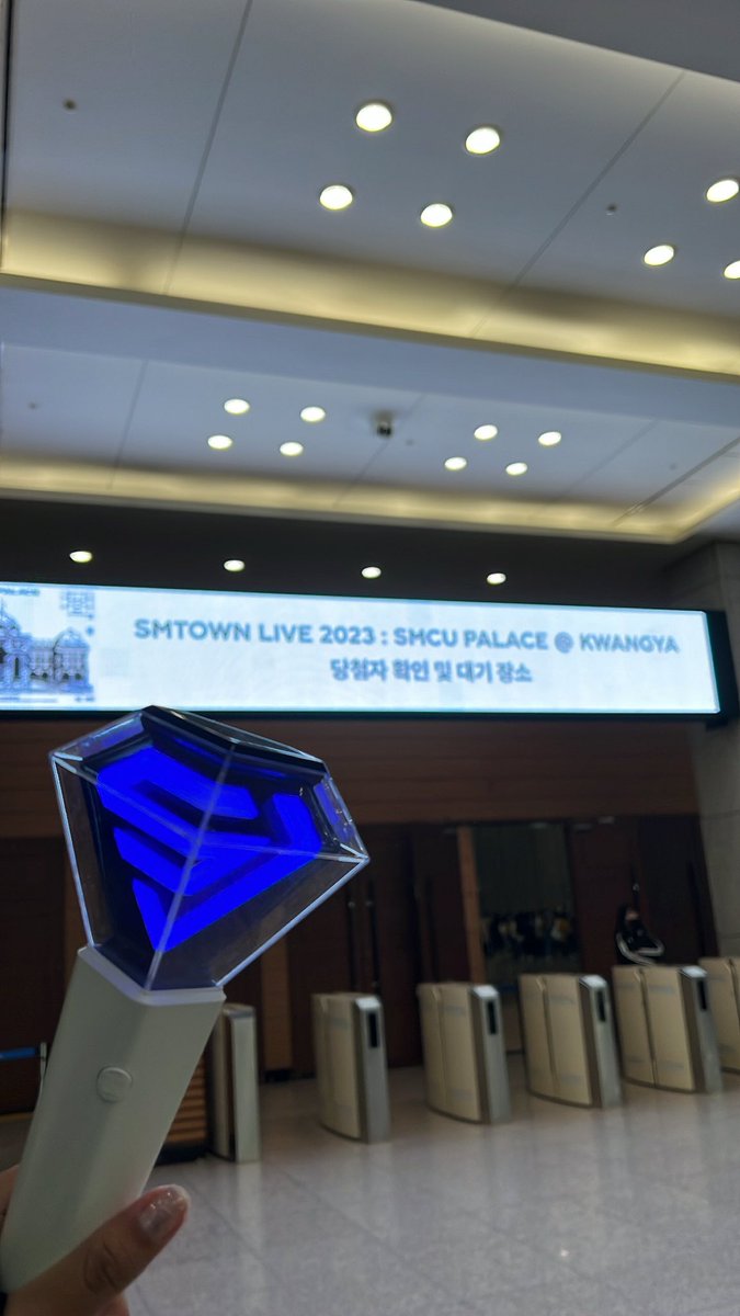 2haeks's tweet image. readyyyy 🫶🏻 see you soon! 💙💙💙