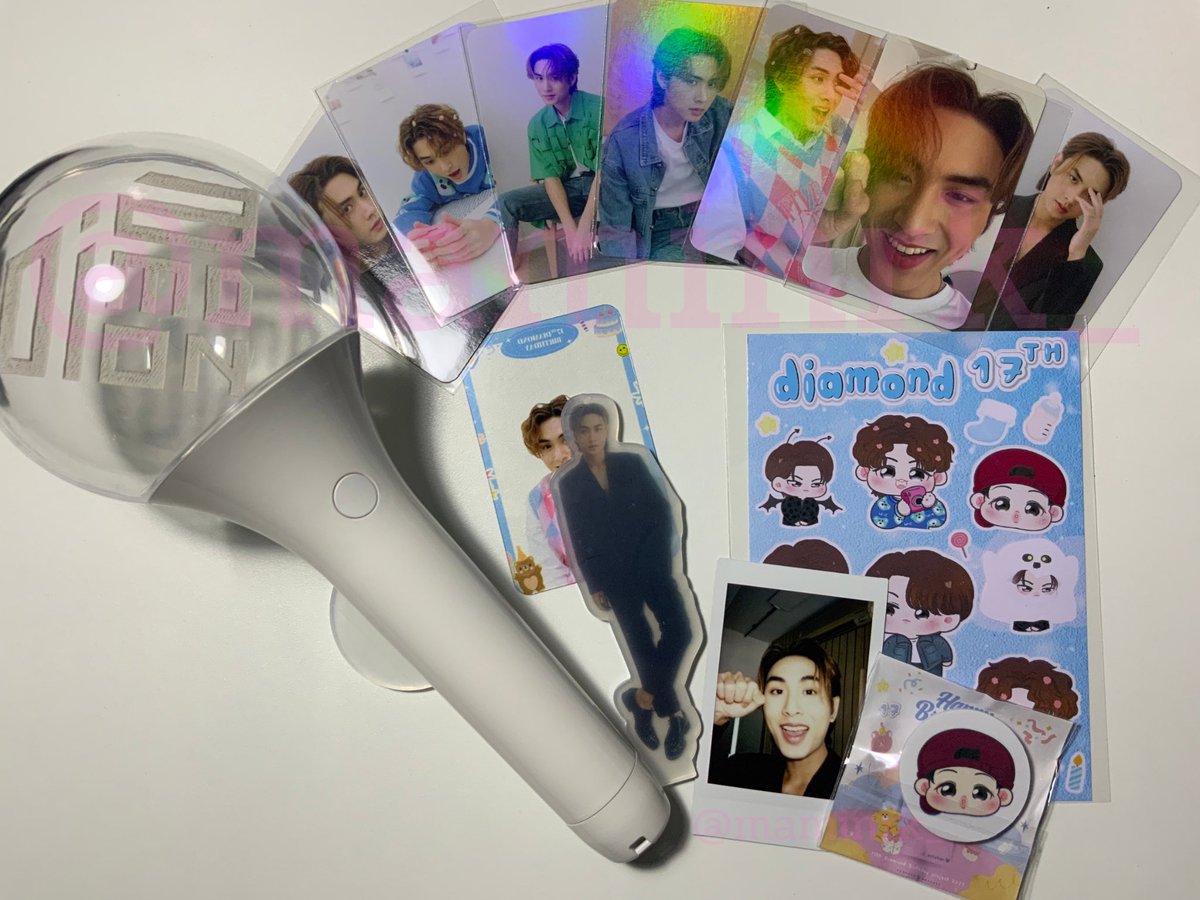 maminrk_'s tweet photo. แงงงงง น้องๆมาถึงอย่างปลอดภัยแล้วค้าบบบ น่ารักทุกอย่างเล้ยย
อุ้ยย มีน้องม่อนเหมียวๆมาหาเราด้วยคับบ แงง น่าร้ากก น่ารักจนใจเจ็บเลยย
น้องม่อนแง้วๆๆๆๆๆ🥹🫶🏻💎👶🐱💕🤏
#Happy17thDiamondBDAY
#diamondnrk_ https://t.co/nI8UCVMB5J