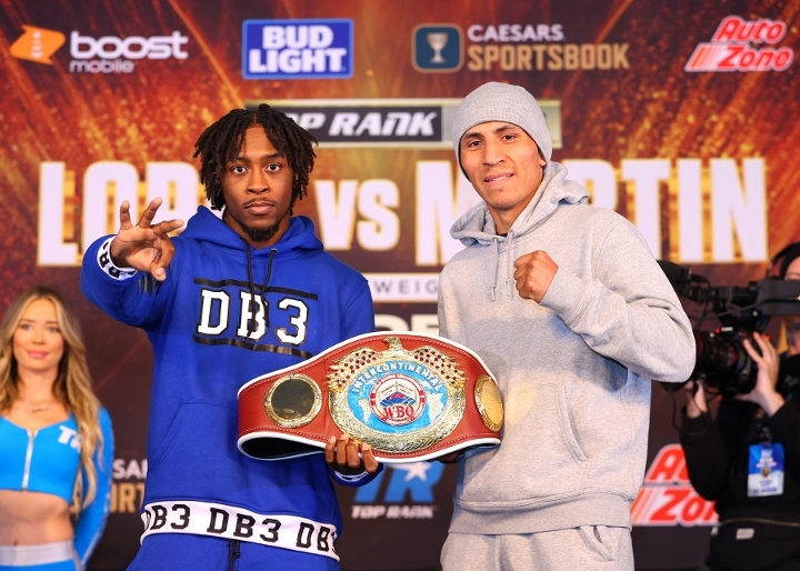 BatmanBoxing's tweet photo. #DavisBurgos #ZayasSalazar #AndersonForrest https://t.co/VT7PRe7z5G