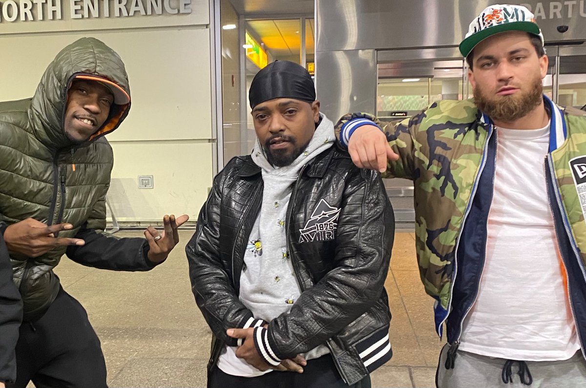 4:30am outside the Columbus Airport real road dawgs @_EddieKaine <a href="/RIM_davillin/">Thick Wimminz sorcerer supreme</a>