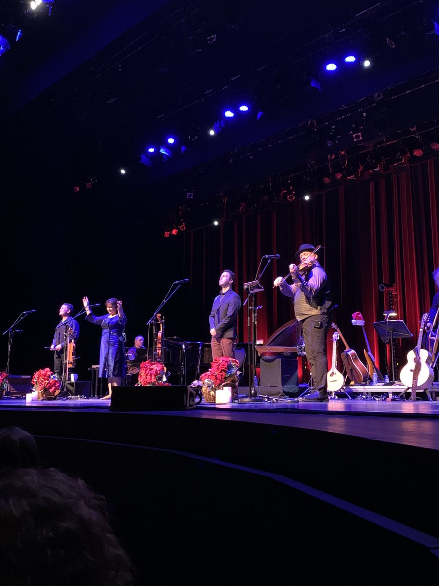 Loved ⁦<a href="/BarraMacNeils/">The Barra MacNeils</a>⁩ concert tonight ⁦<a href="/riverruncentre/">River Run Centre</a>⁩ in Guelph especially their cover of Maybe This Christmas by one of my fav musicians ⁦<a href="/RonSexsmith/">Ron Sex Smith</a>⁩  - my Christmas season can officially begin! ⁦<a href="/LesleyCarson/">Lesley Carson</a>⁩