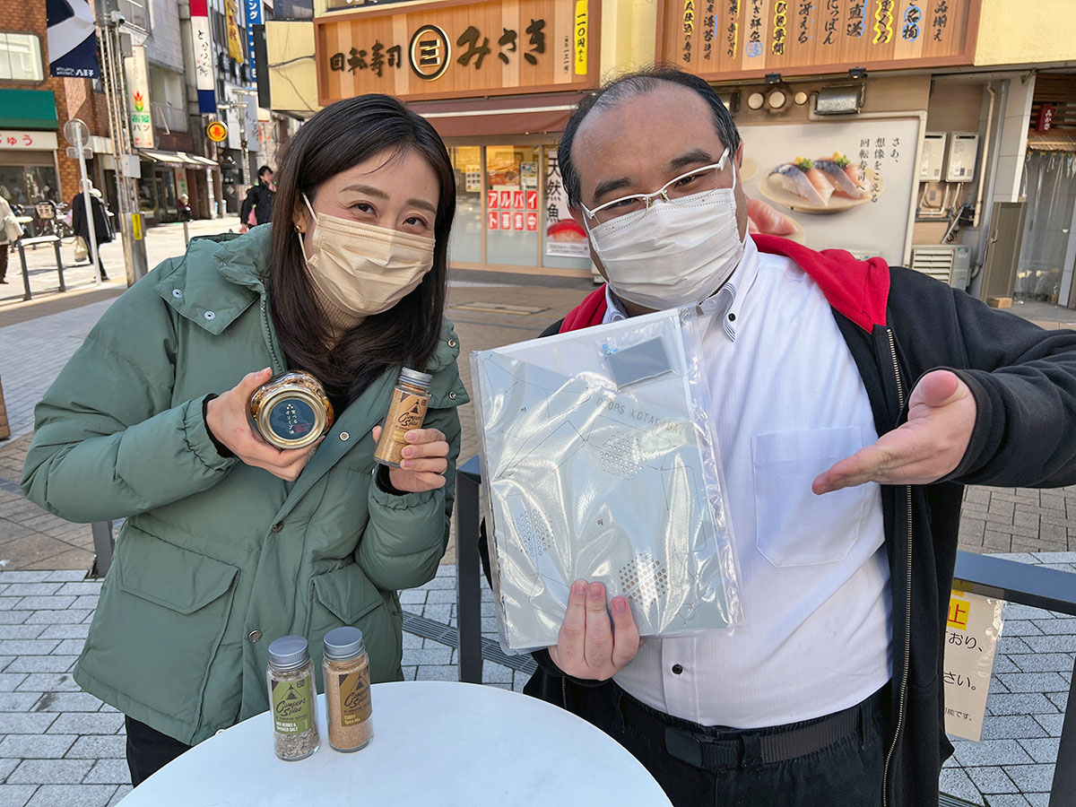 hachioji's tweet photo. 【#JCOM】J:COMチャンネル八王子・日野で放送の「ジモト応援!#つながるNews」
八王子経済新聞の当番回。「八王子発のアウトドアが熱い」をテーマに3ネタ紹介します。初回放送は9日18時から。スマホアプリ「ど・ろーかる」でも。
#八王子
#コンナヨルニハ
#Leisure
#OZOPS
https://t.co/aVK82HZgPo https://t.co/4hkZfWj2jT