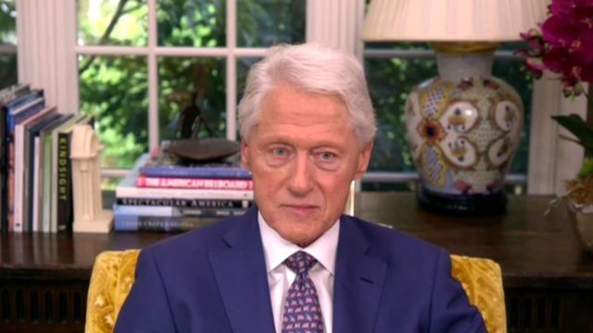 DUSKdev's tweet photo. Bill Clinton waking up tomorrow and checking Twitter https://t.co/SGO07TrdJ0
