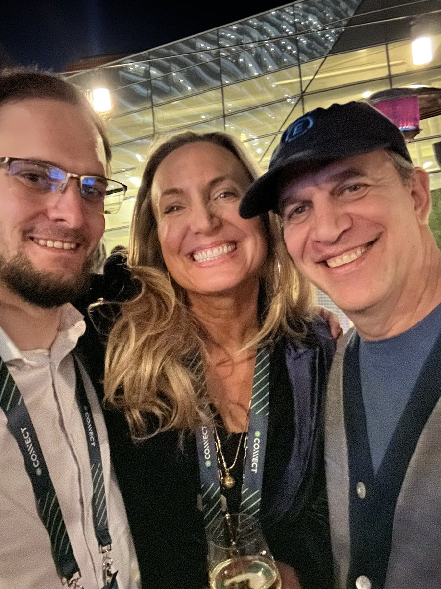 Such a fun evening catching up with old friends like <a href="/Redmond_Laura/">Laura Redmond ☀️</a> &amp; <a href="/one8solutions/">One 8 Solutions</a>! I’ve learned so much from both of these folks over the years! Love #QBConnect for the awesome connections made.
