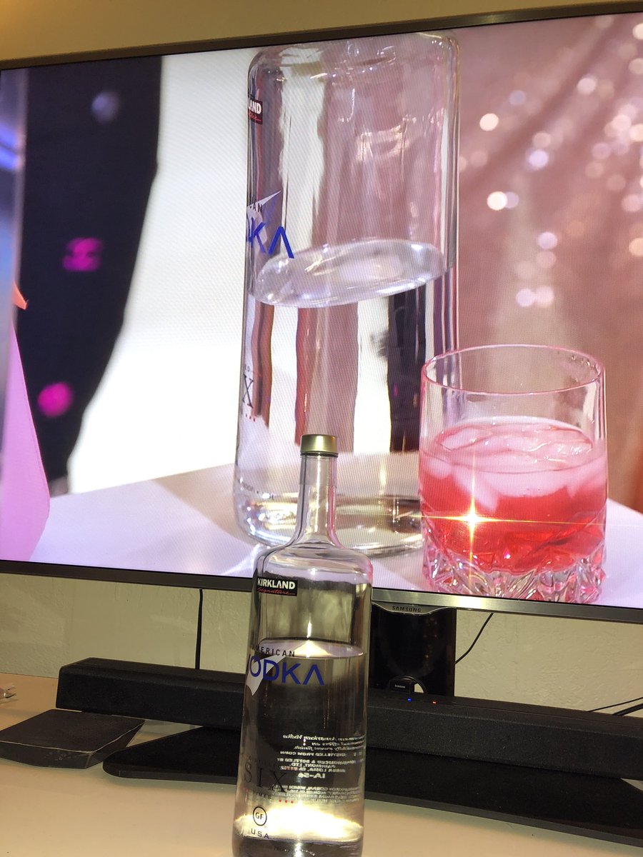 AlexGrealshizNY's tweet photo. #RHOM mmmm not Kirkland vodka at New Beginnings party? Gurrrrlll .. I guess we all shop at Costco https://t.co/pKuVFyQWPu