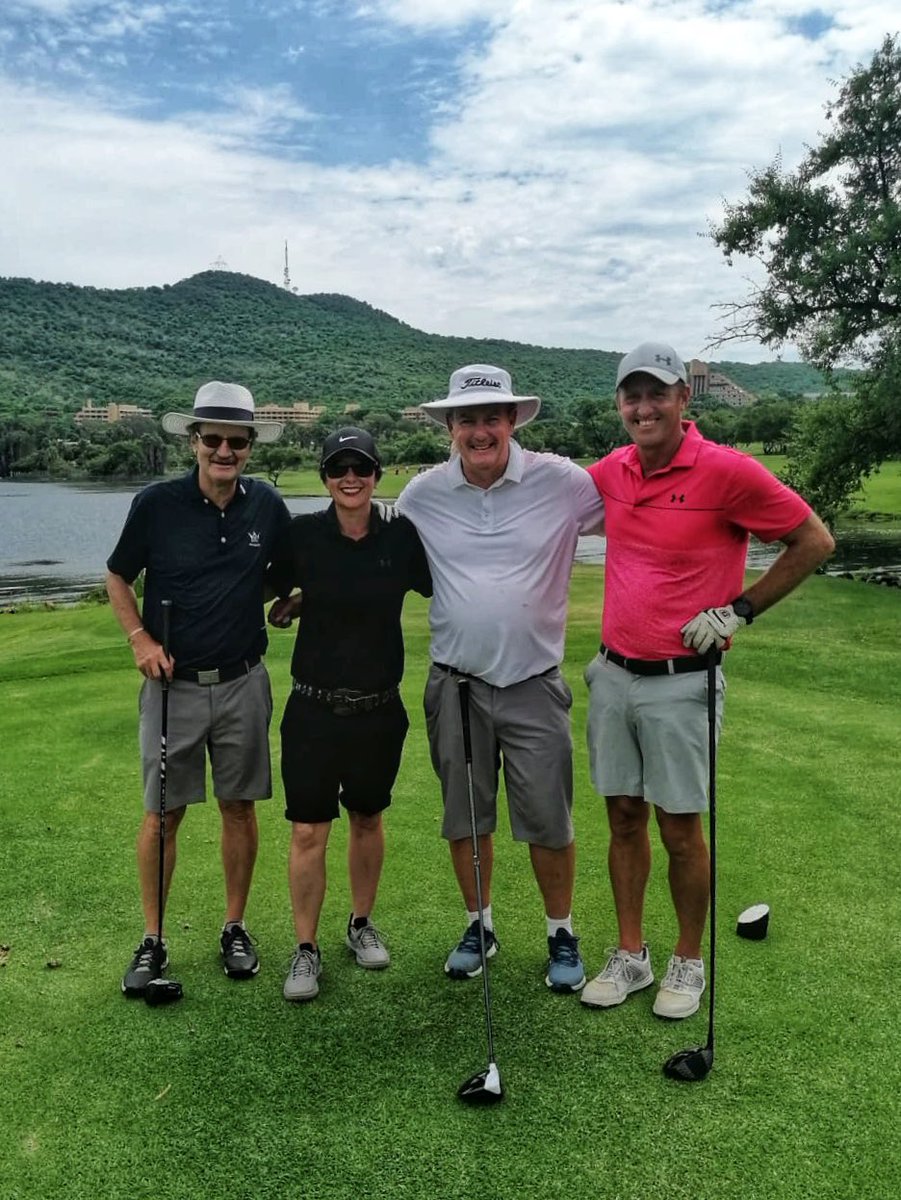 RussoGouws's tweet photo. Awesome charity day at Sun City’s Gary Player course! Always nice to walk away with first prize, thank you #Srixon #iplayicare https://t.co/gT0aIwQzNN