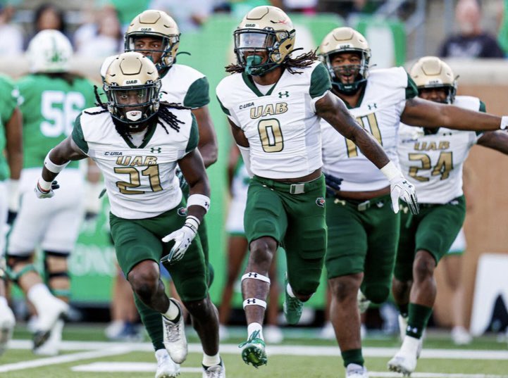 tanielalatu4's tweet photo. Blessed to announce that I’ve received my 3rd D1 offer from University of Alabama Birmingham (UAB)!!! #WinAsOne #BlazerWay
@coachTcsm @Coach_Sekona @tlbutler5 @CoachGilford @hardee9596 @CoachBooth_CSM @Ogthetruth @CoachAdhir https://t.co/AQgGbUX1yx